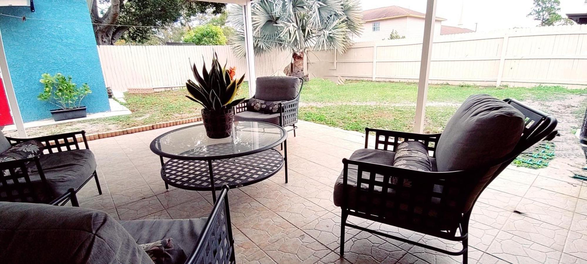 Loft Close To Downtown, Raymond Stadium, Airport And Many Places Apartment